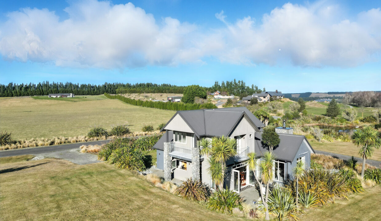 003_Open2view_ID594352-21_Tussock_Ln