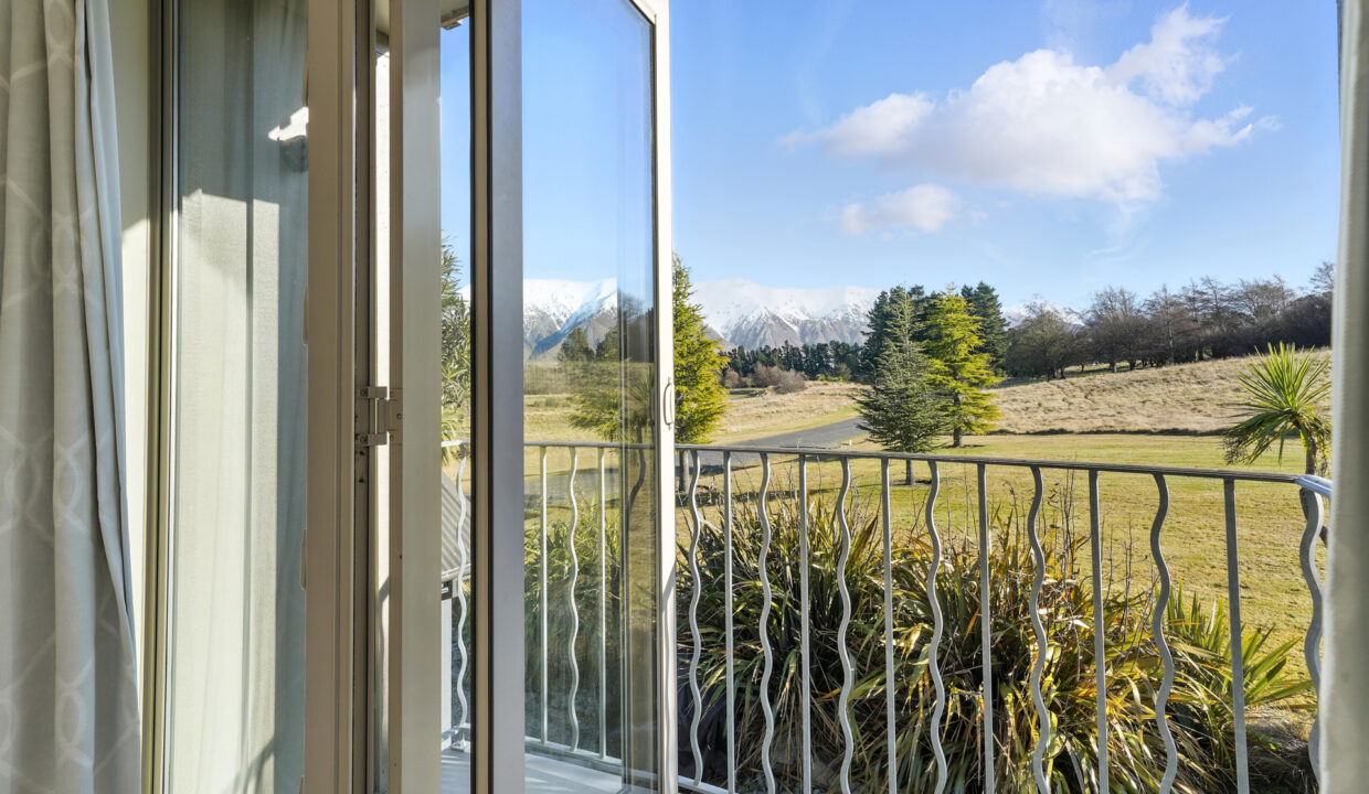 015_Open2view_ID594352-21_Tussock_Ln