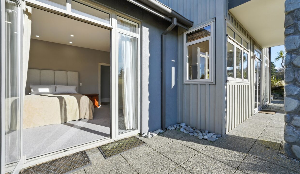 020_Open2view_ID594352-21_Tussock_Ln