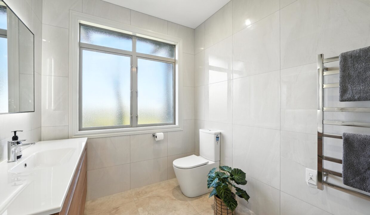 021_Open2view_ID594352-21_Tussock_Ln