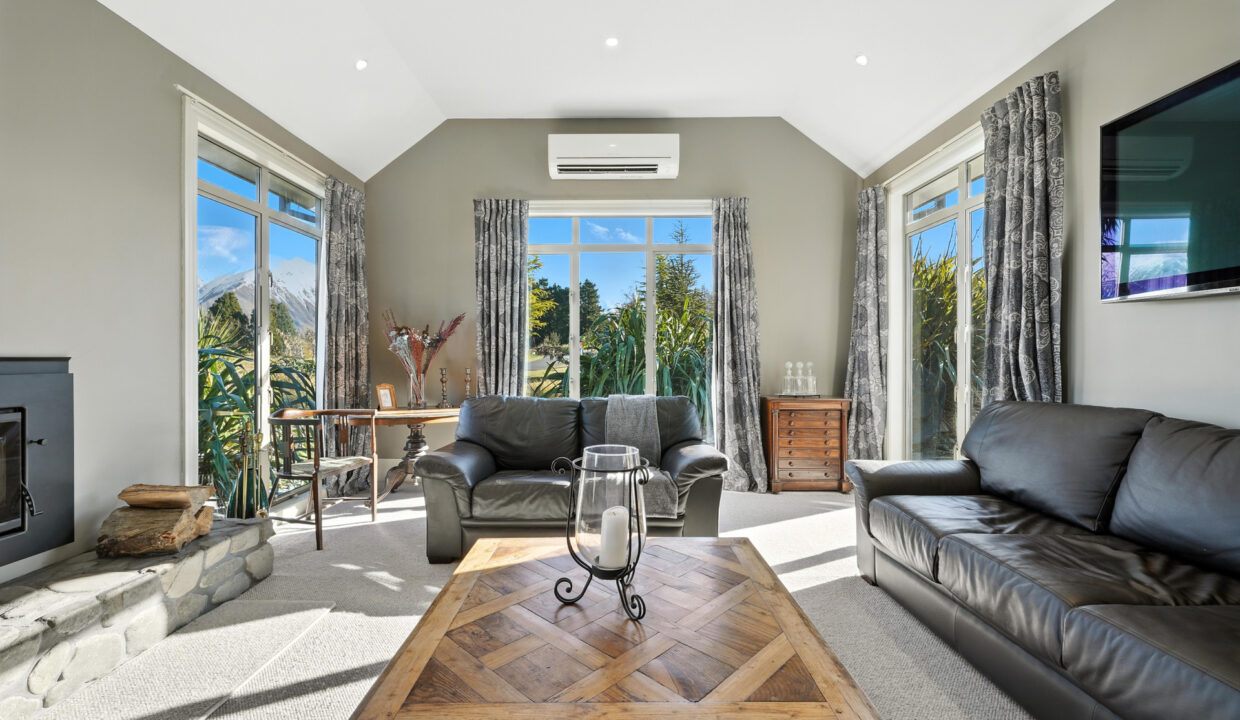 032_Open2view_ID594352-21_Tussock_Ln